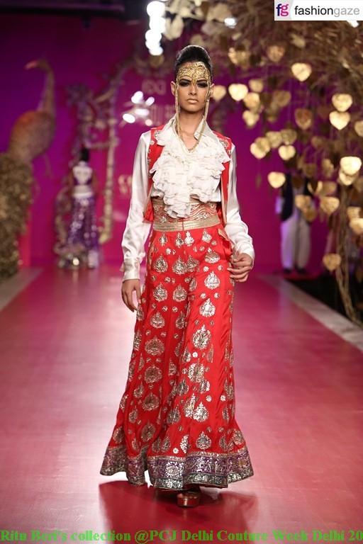 Ritu Beri at Delhi Couture Week 2013. | Indian fashion trends, Dress indian  style, Indian fashion